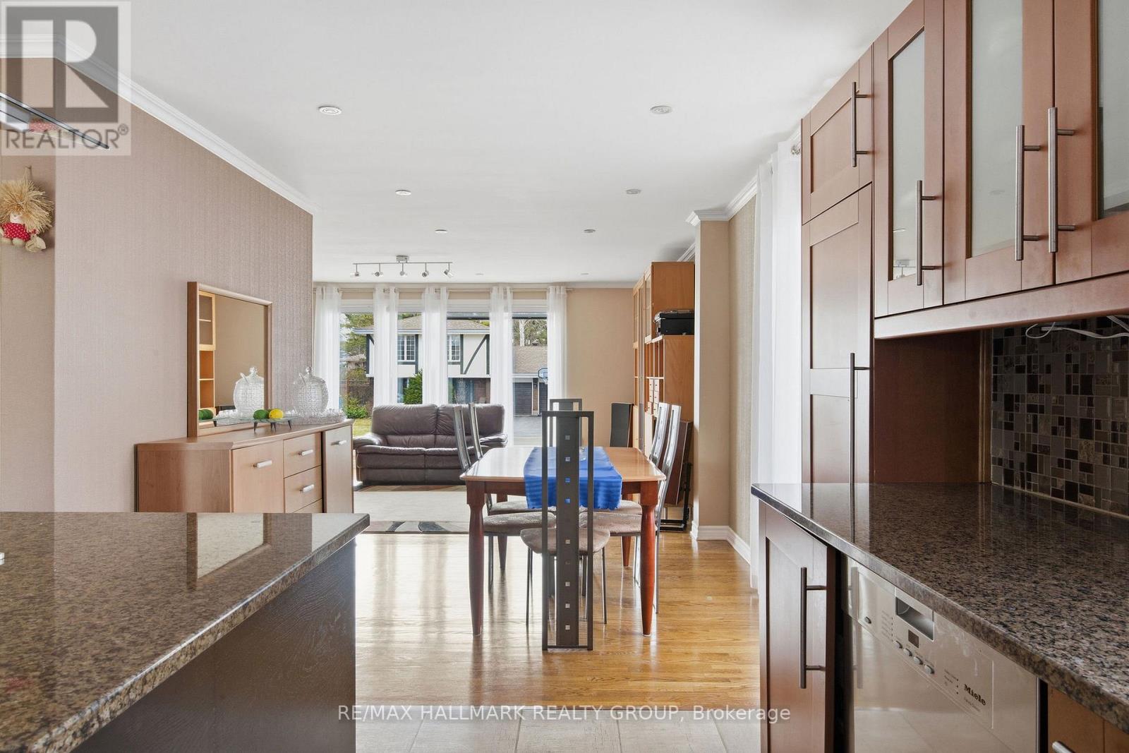 23 Riverbrook Road, Ottawa, Ontario  K2H 7W7 - Photo 12 - X13029028