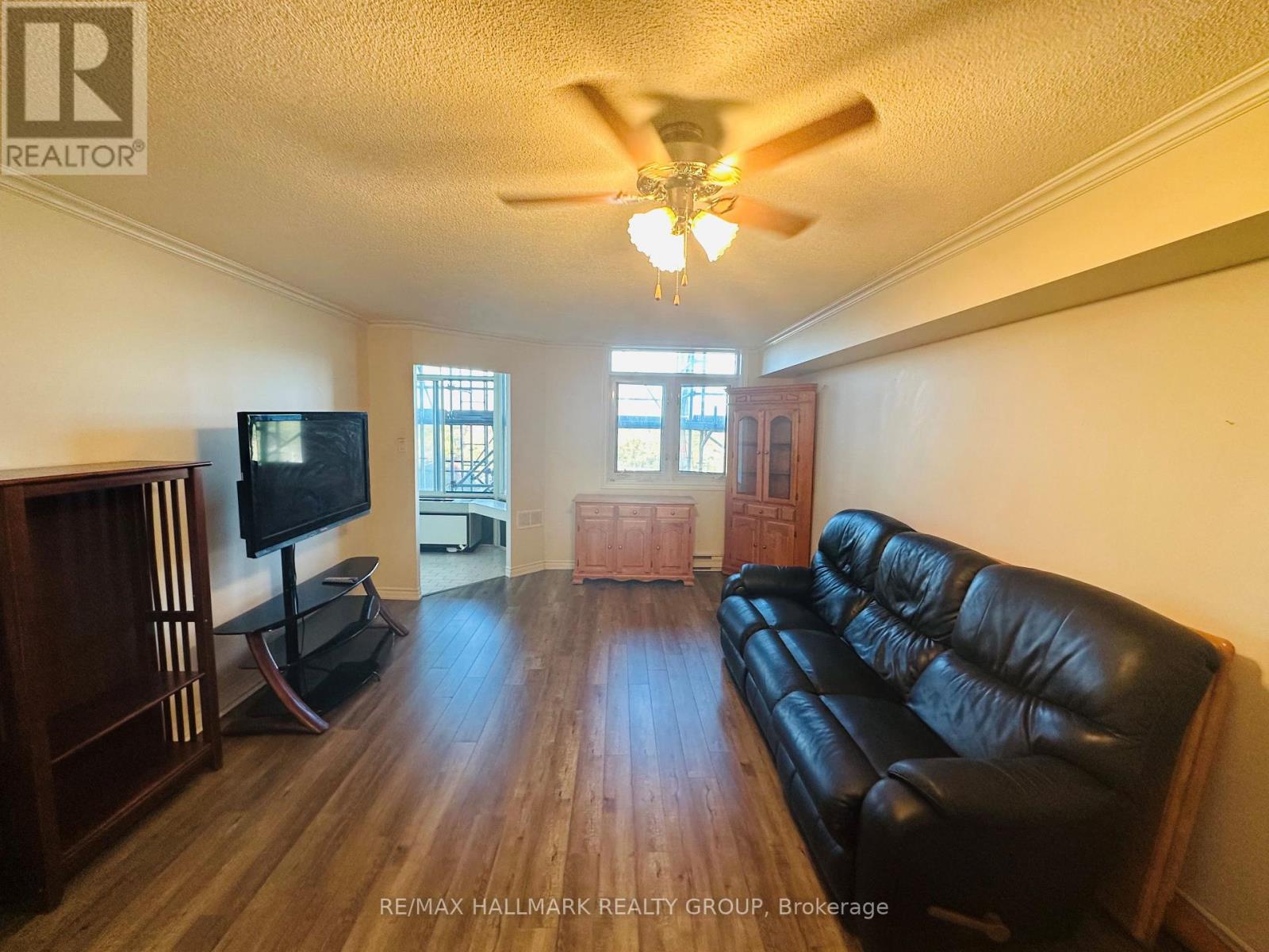 813 - 1025 Grenon Avenue, Ottawa, Ontario  K2B 8S5 - Photo 3 - X13029042