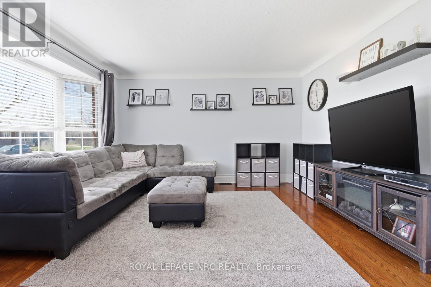 9 Greenhill Drive, Thorold, Ontario  L2V 1W4 - Photo 4 - X13028852