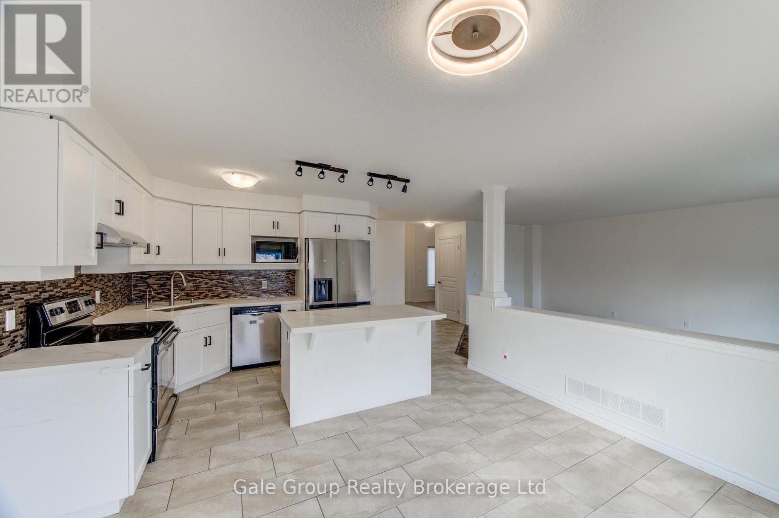 403 Champlain Avenue, Woodstock, Ontario  N4V 0B3 - Photo 7 - X13028886