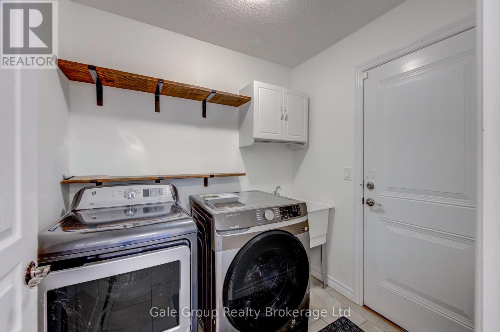 403 Champlain Avenue, Woodstock, Ontario  N4V 0B3 - Photo 8 - X13028886