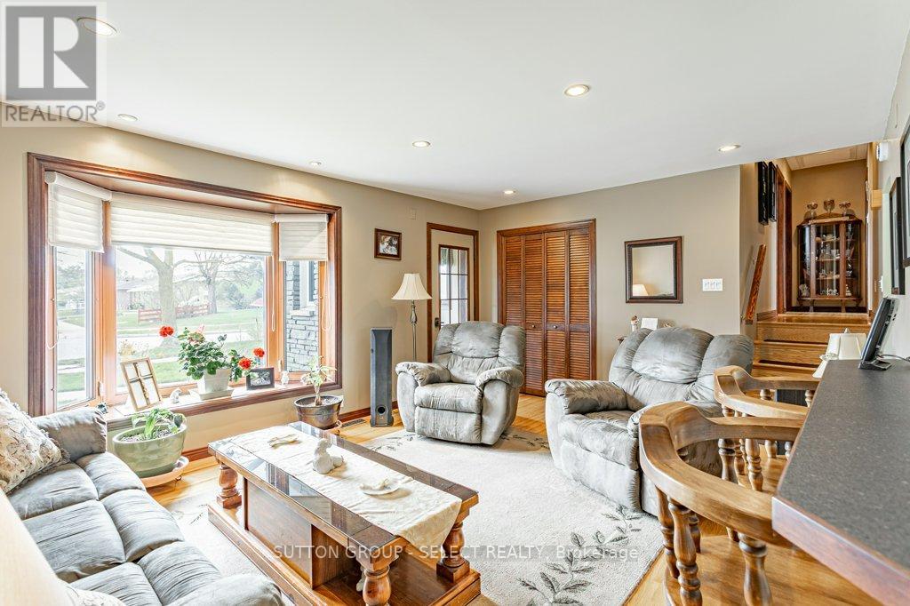 1054 Chippewa Drive, London East, Ontario  N5V 2T7 - Photo 6 - X13026742