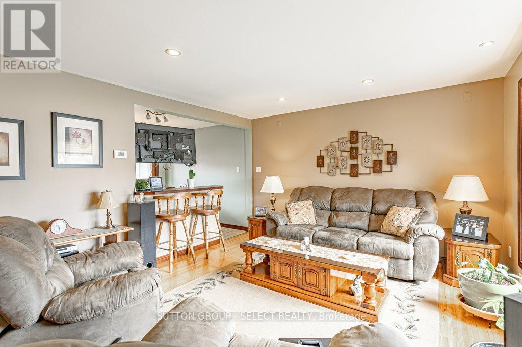 1054 Chippewa Drive, London East, Ontario  N5V 2T7 - Photo 4 - X13026742