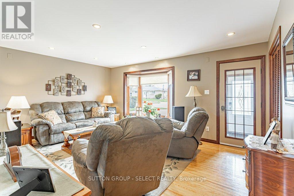 1054 Chippewa Drive, London East, Ontario  N5V 2T7 - Photo 5 - X13026742