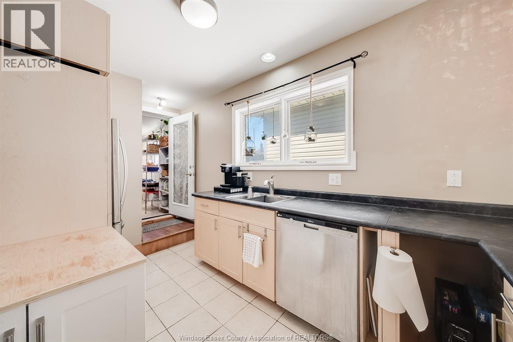 641 Cameron Avenue, Windsor, Ontario  N9B 1Z2 - Photo 19 - 26008390