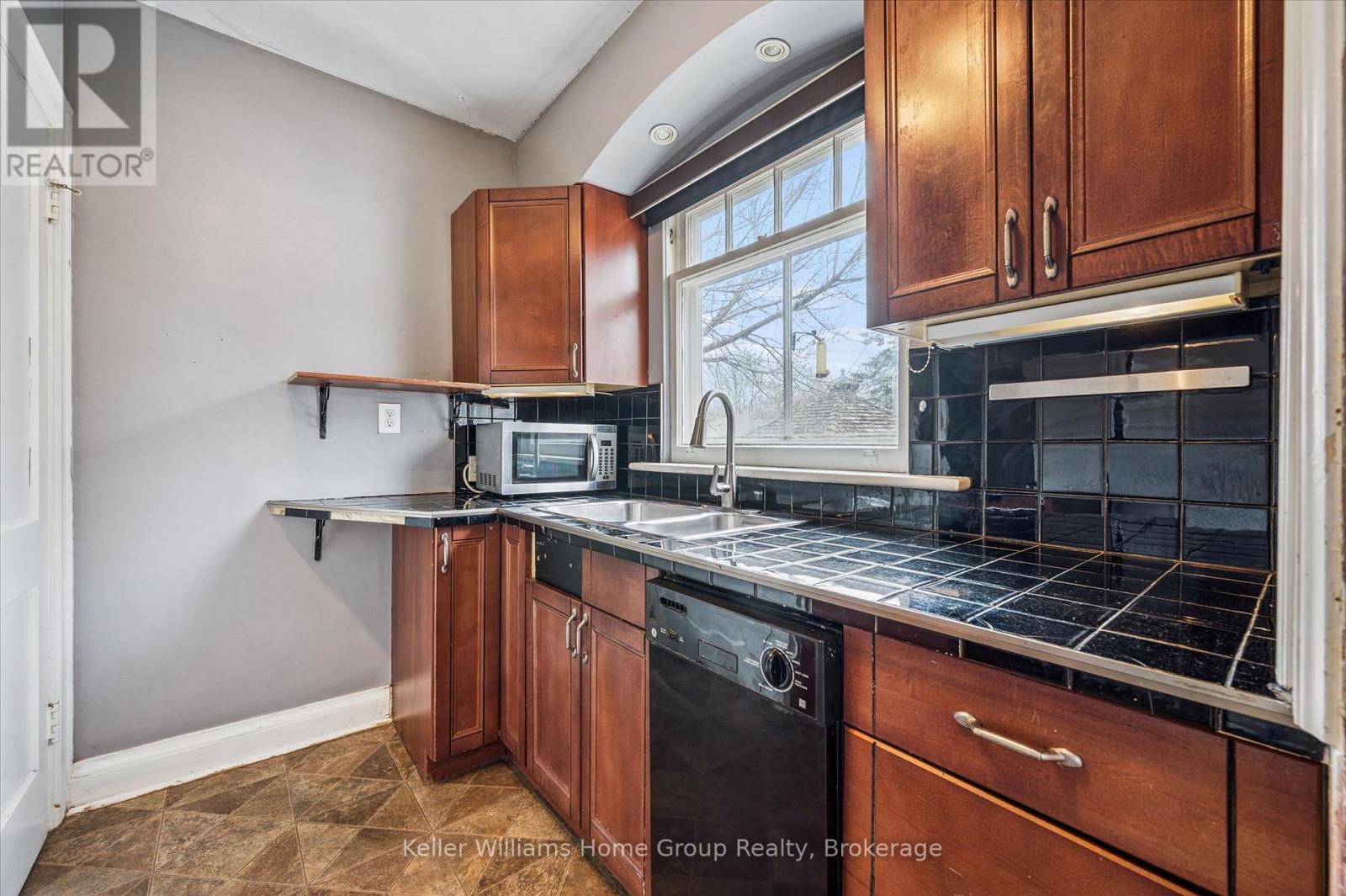 99 Dufferin Street, Guelph, Ontario  N1H 4A4 - Photo 12 - X13028920