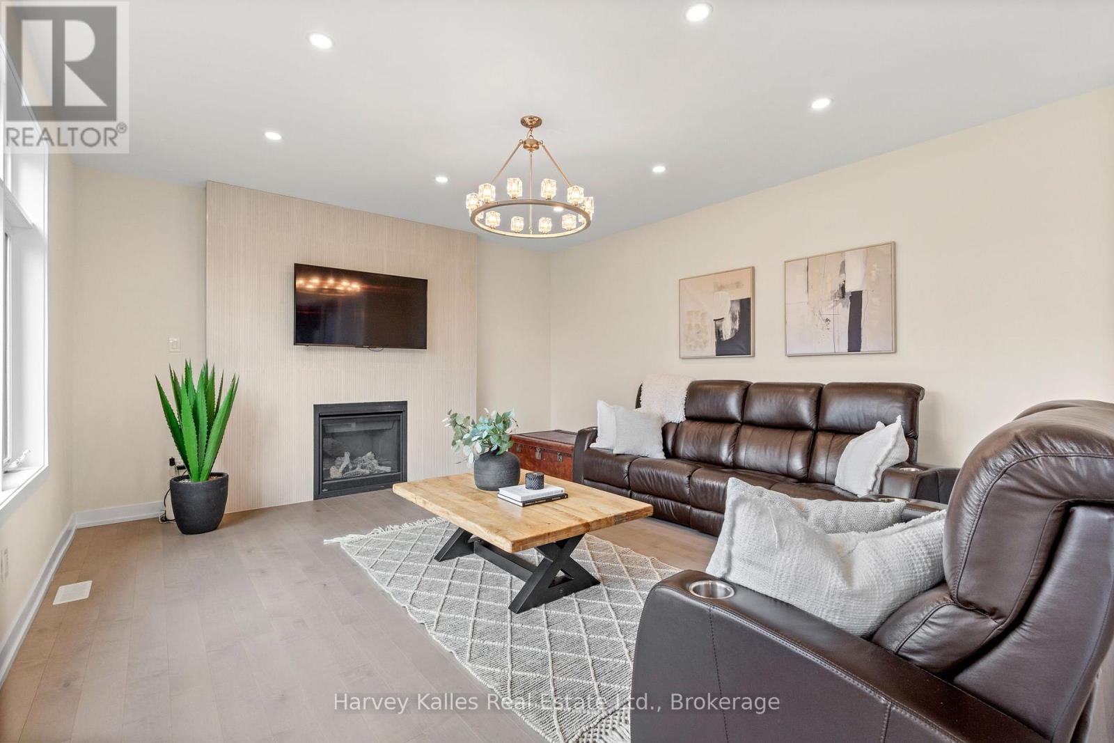 157 Springside Crescent, Blue Mountains, Ontario  L9Y 5L3 - Photo 13 - X13028940