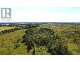 na White's Point Road, Little Current, Ontario