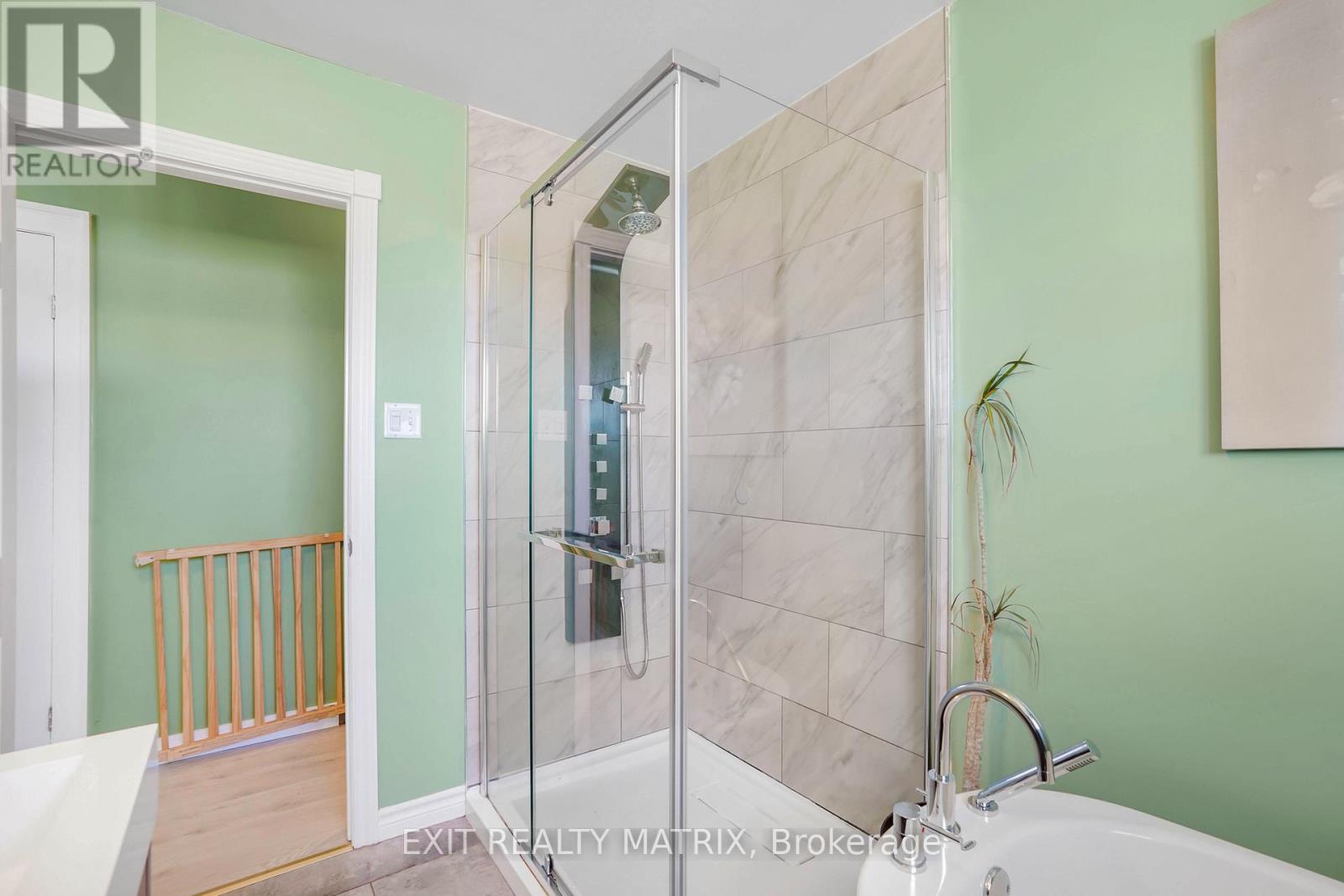 925 Ghislain Street, Hawkesbury, Ontario  K6A 3A8 - Photo 18 - X13028880