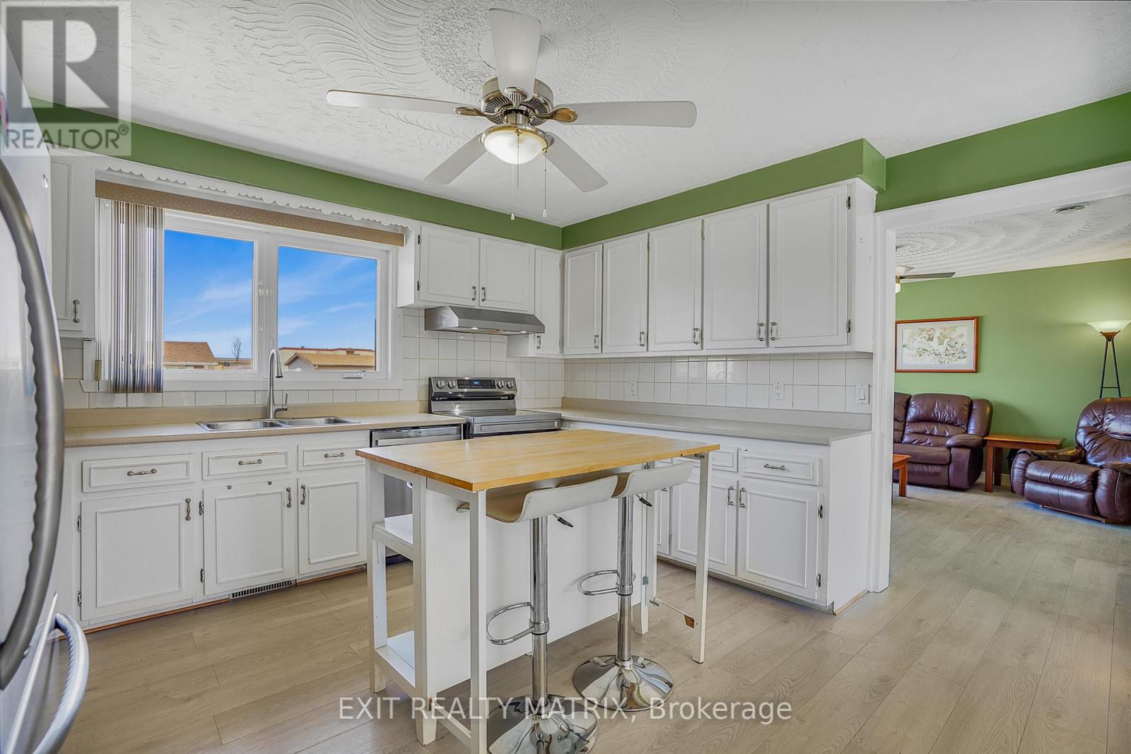 925 Ghislain Street, Hawkesbury, Ontario  K6A 3A8 - Photo 8 - X13028880