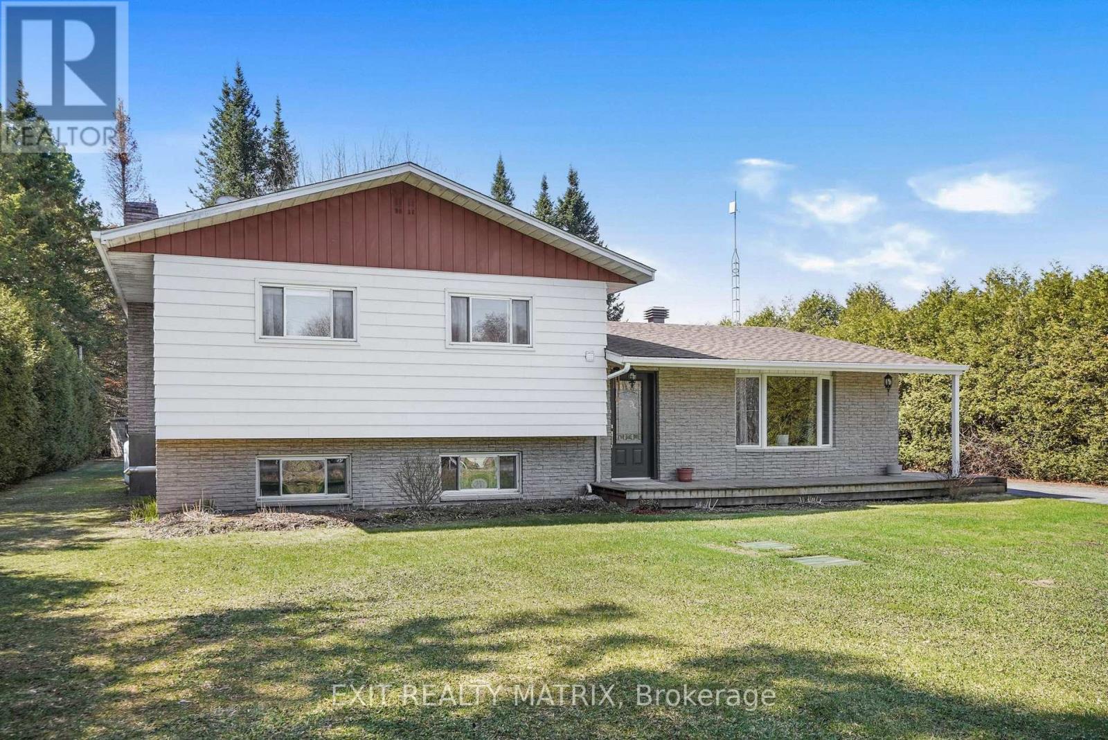 3520 Pattee Road, East Hawkesbury, Ontario  K6A 2R2 - Photo 3 - X13028890