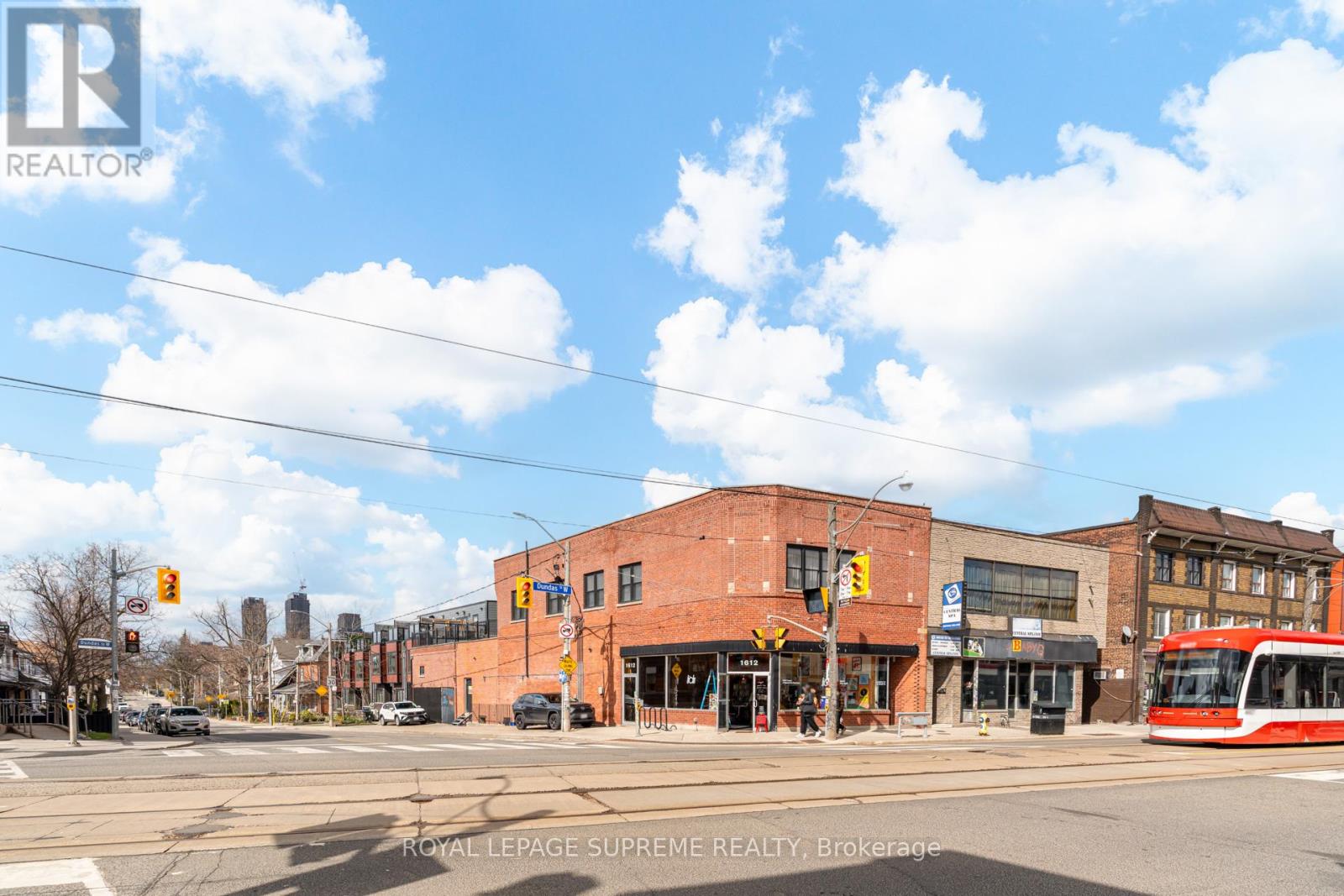 1612 Dundas Street W, Toronto, Ontario  M6K 1T8 - Photo 2 - C13028898