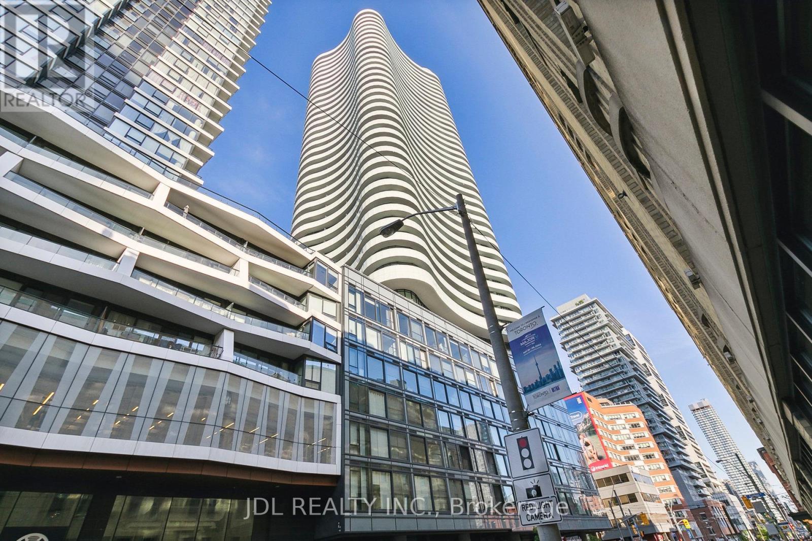 3911 - 403 CHURCH STREET, Toronto, Ontario