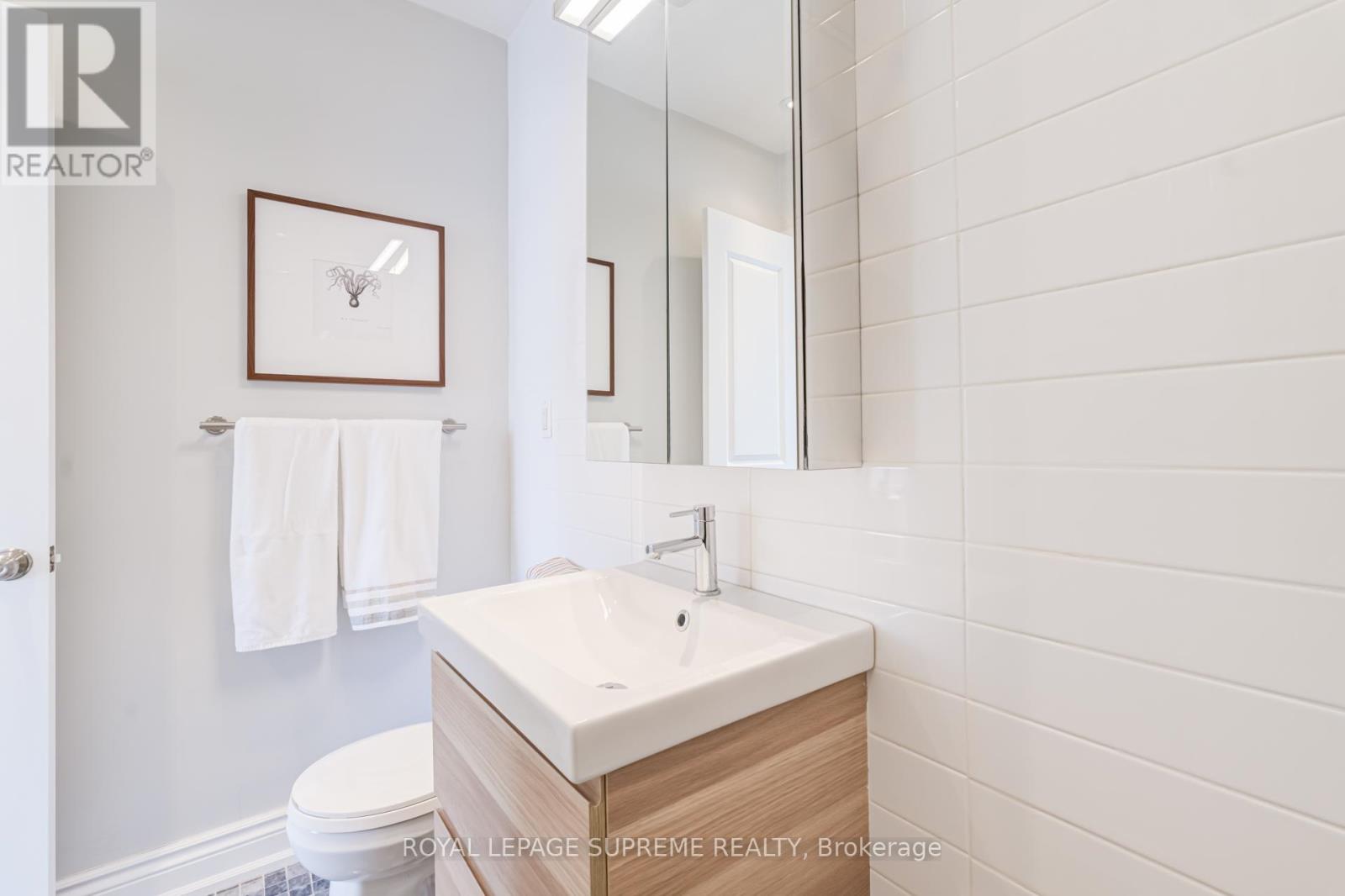 1612 Dundas Street W, Toronto, Ontario  M6K 1T8 - Photo 27 - C13028906