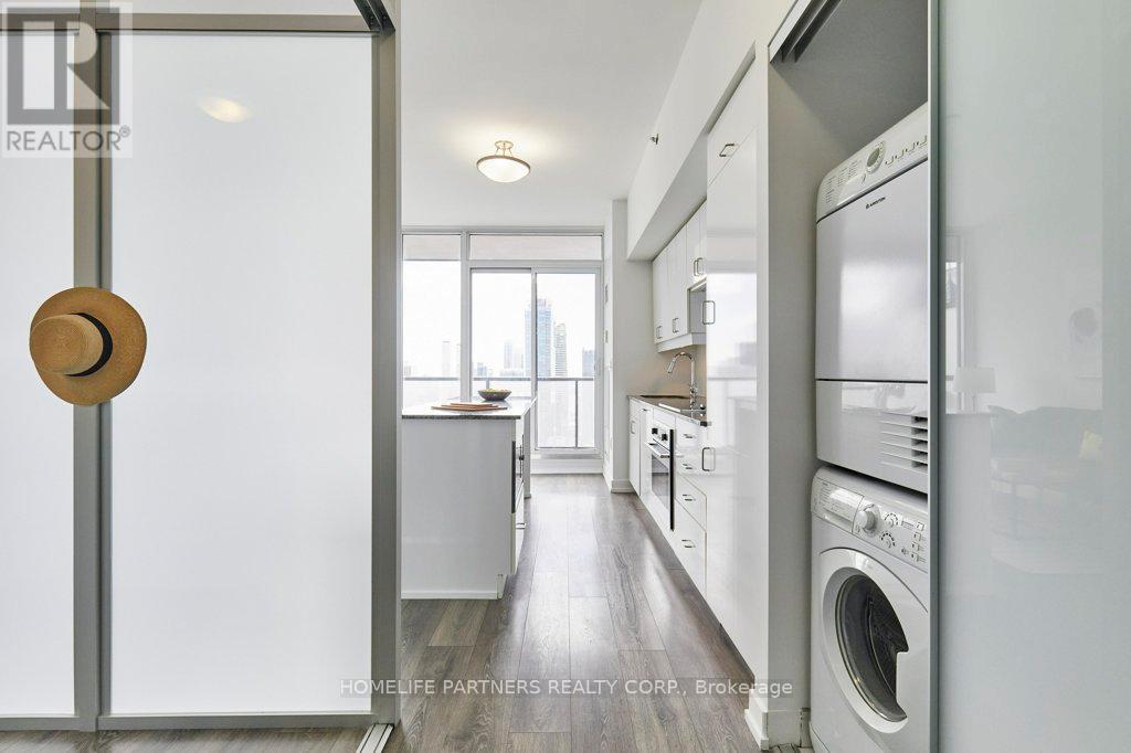 P306 - 426 University Avenue, Toronto, Ontario  M5G 1S9 - Photo 15 - C13028986