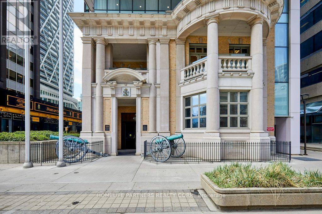 P306 - 426 University Avenue, Toronto, Ontario  M5G 1S9 - Photo 22 - C13028986