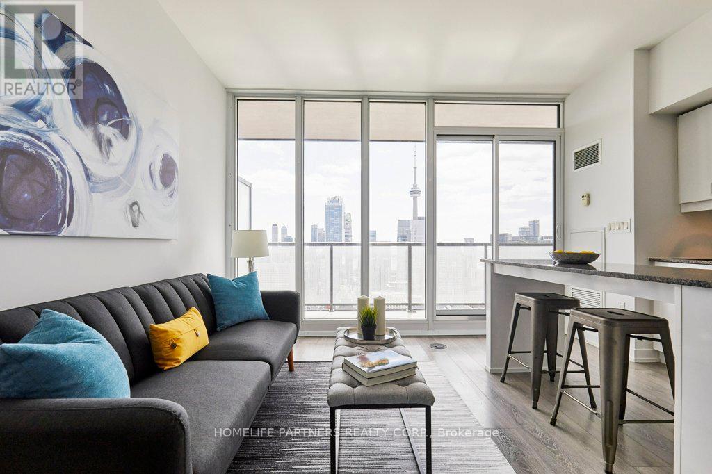 P306 - 426 University Avenue, Toronto, Ontario  M5G 1S9 - Photo 4 - C13028986