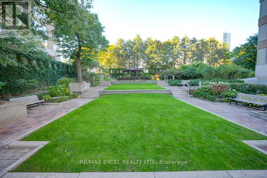 1604 - 215 Wynford Drive, Toronto, Ontario  M3C 3P5 - Photo 12 - C13028988