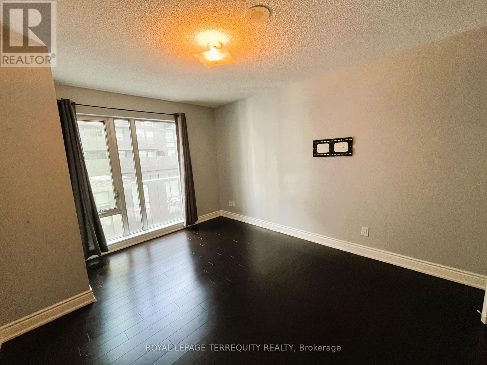 E318 - 555 Wilson Avenue, Toronto, Ontario  M3H 0C5 - Photo 13 - C13029006