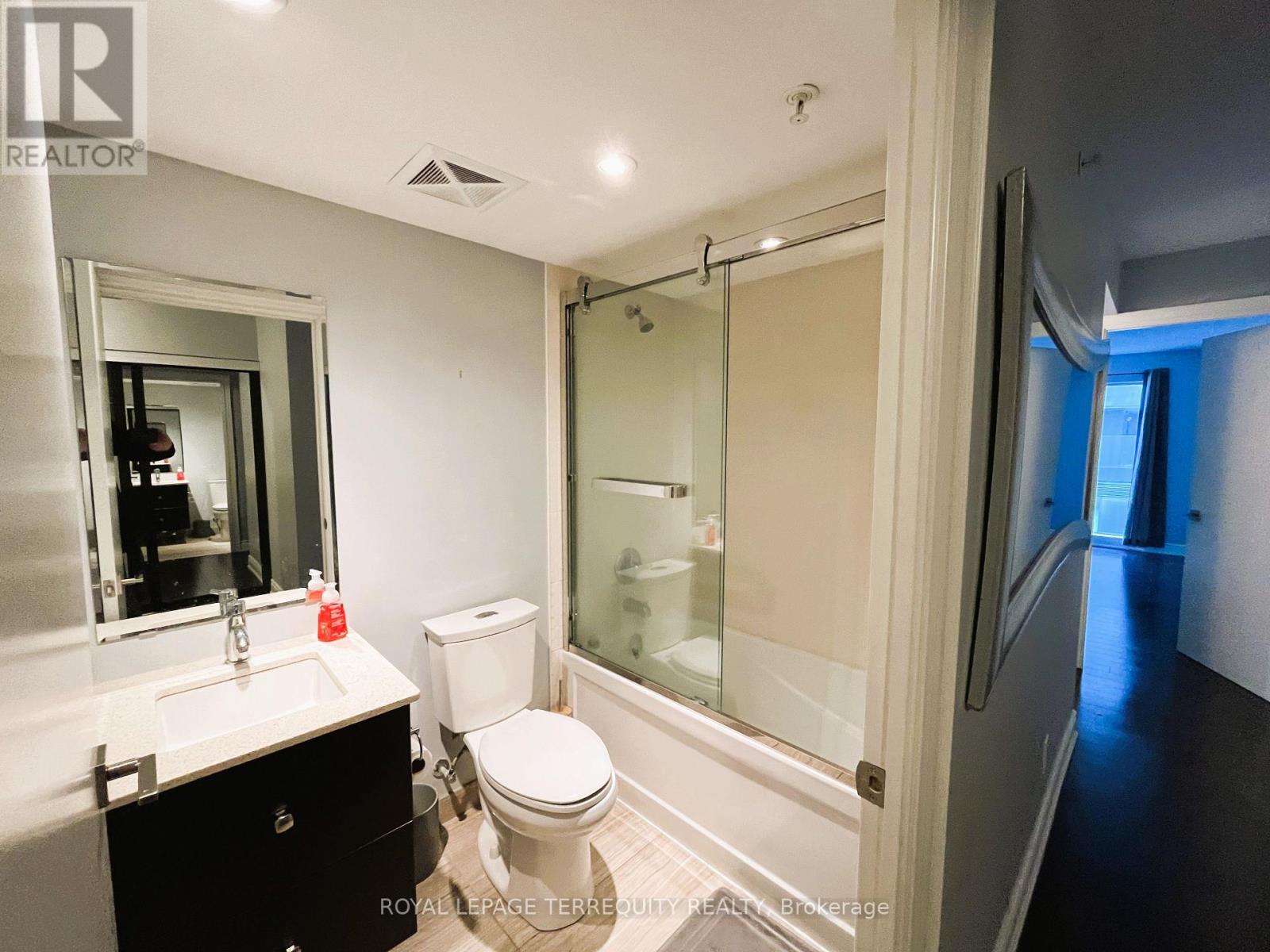 E318 - 555 Wilson Avenue, Toronto, Ontario  M3H 0C5 - Photo 14 - C13029006