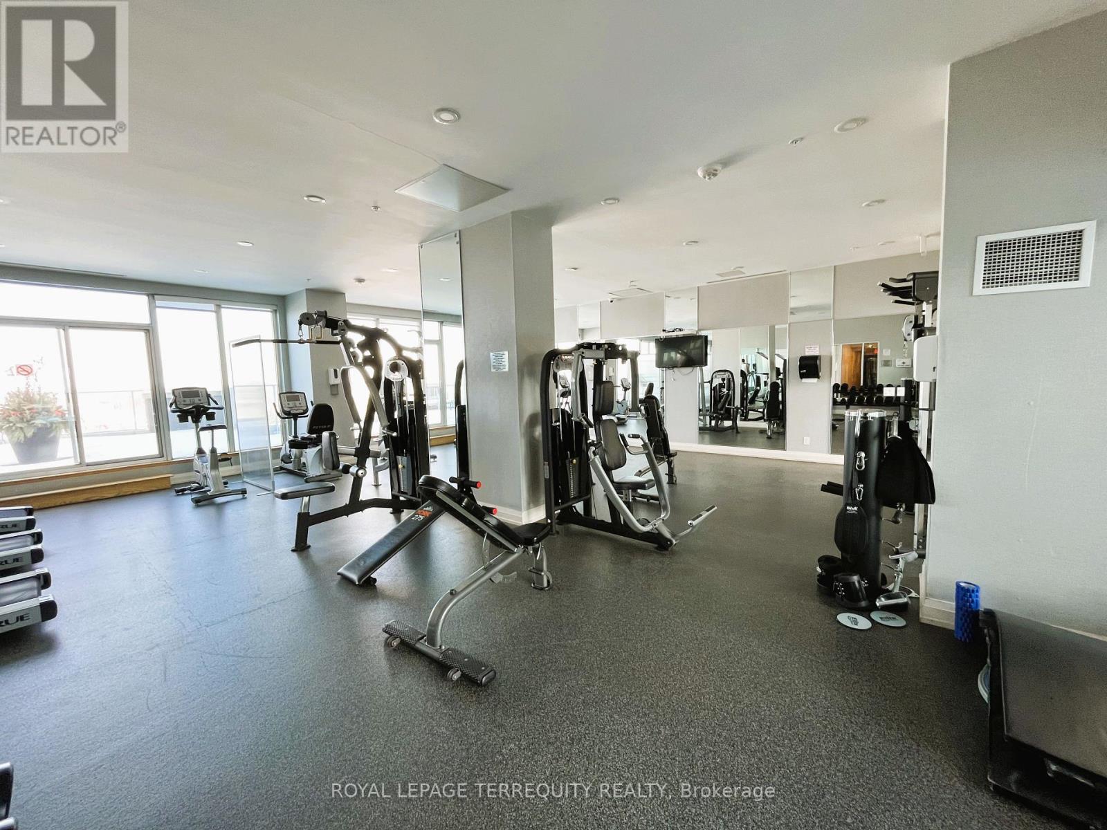 E318 - 555 Wilson Avenue, Toronto, Ontario  M3H 0C5 - Photo 22 - C13029006