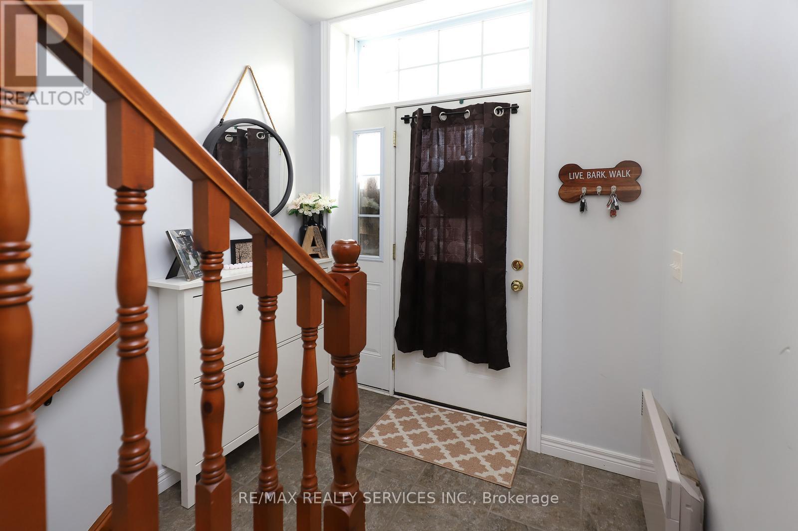 52 Crozier Street, East Luther Grand Valley, Ontario  L9W 5N6 - Photo 4 - X13027586