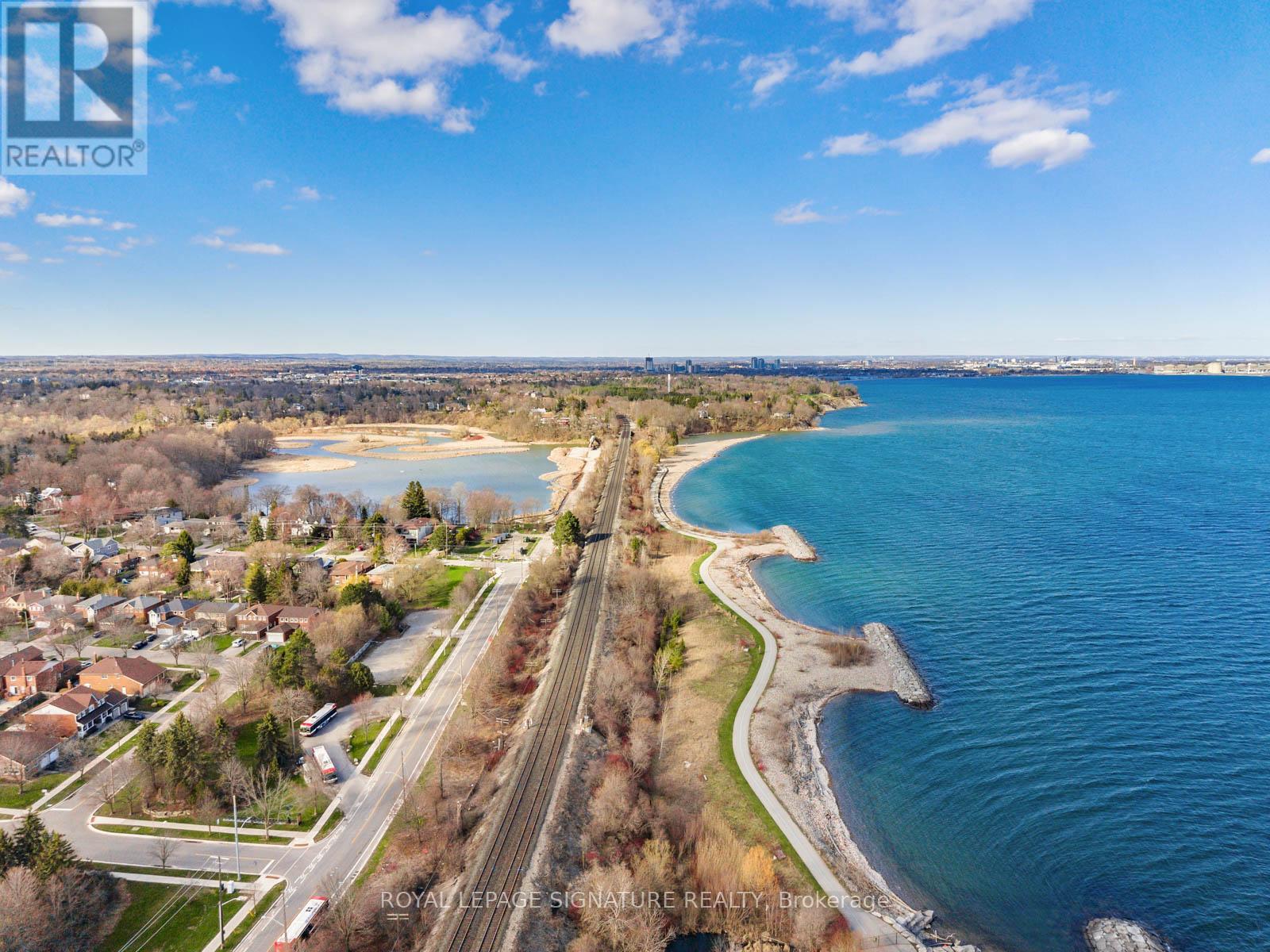 28 Bowes Garden Court, Toronto, Ontario  M1C 4L8 - Photo 48 - E13028876