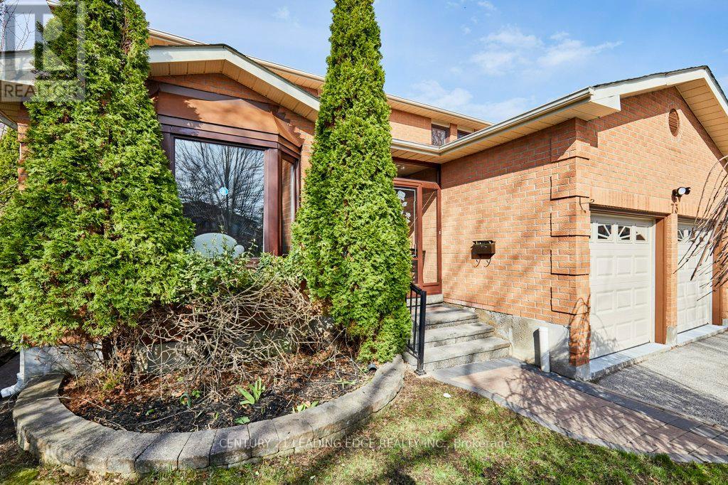 73 Charcoal Drive, Toronto, Ontario  M1C 3T9 - Photo 2 - E13028996