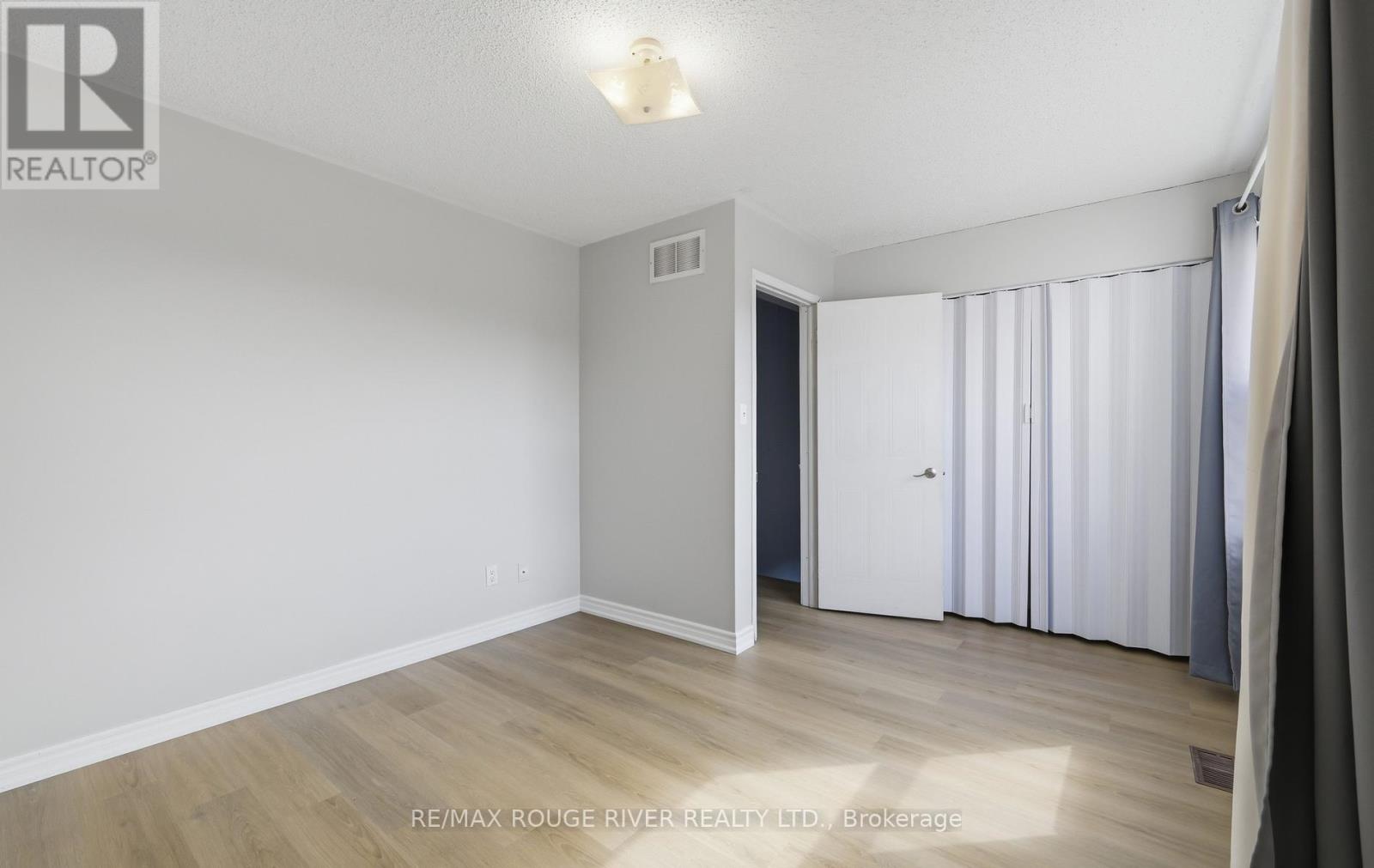 24 Trewin Lane, Clarington, Ontario  L1C 4W9 - Photo 13 - E13029002