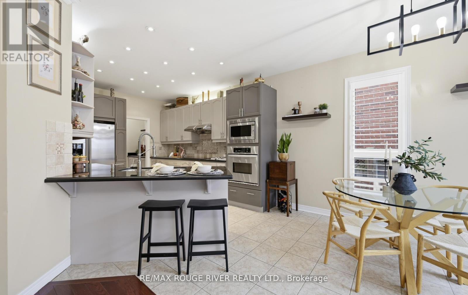 26 Corsham Drive, Whitby, Ontario  L1M 2K5 - Photo 12 - E13029032