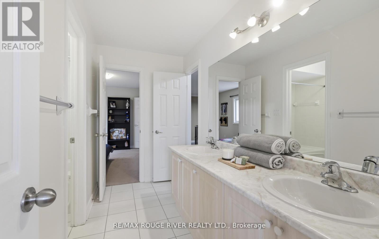 26 Corsham Drive, Whitby, Ontario  L1M 2K5 - Photo 27 - E13029032