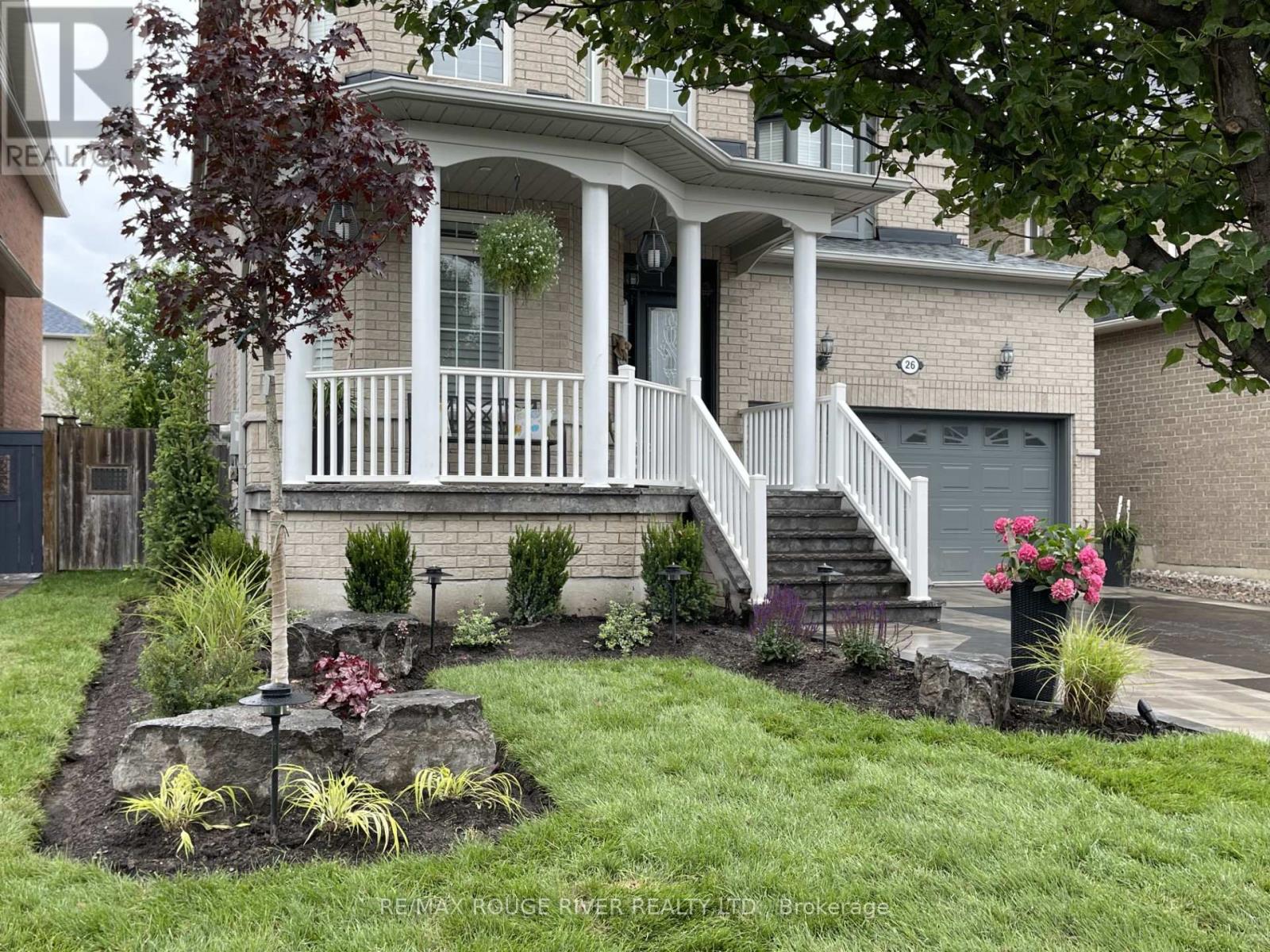 26 Corsham Drive, Whitby, Ontario  L1M 2K5 - Photo 3 - E13029032