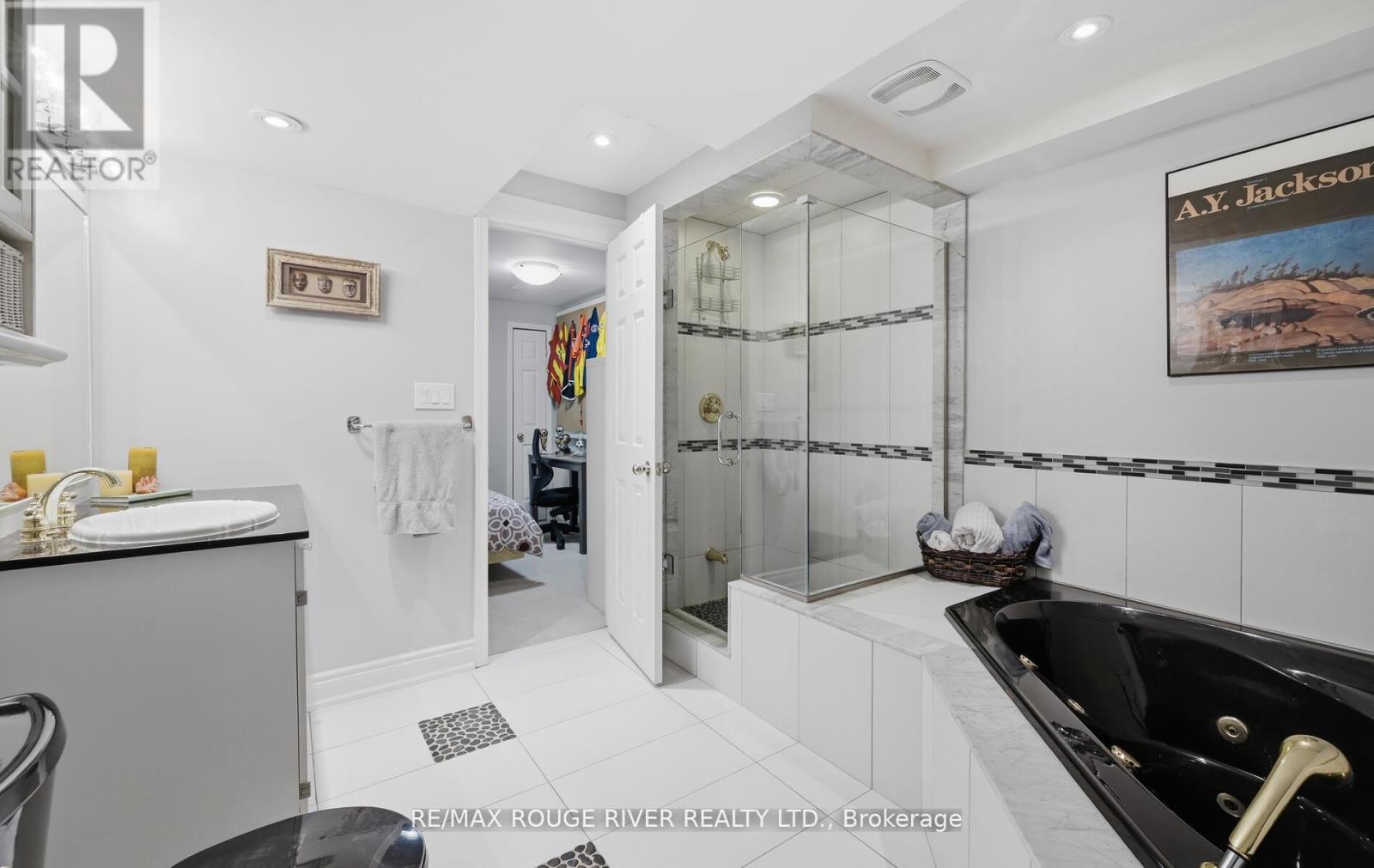 26 Corsham Drive, Whitby, Ontario  L1M 2K5 - Photo 36 - E13029032