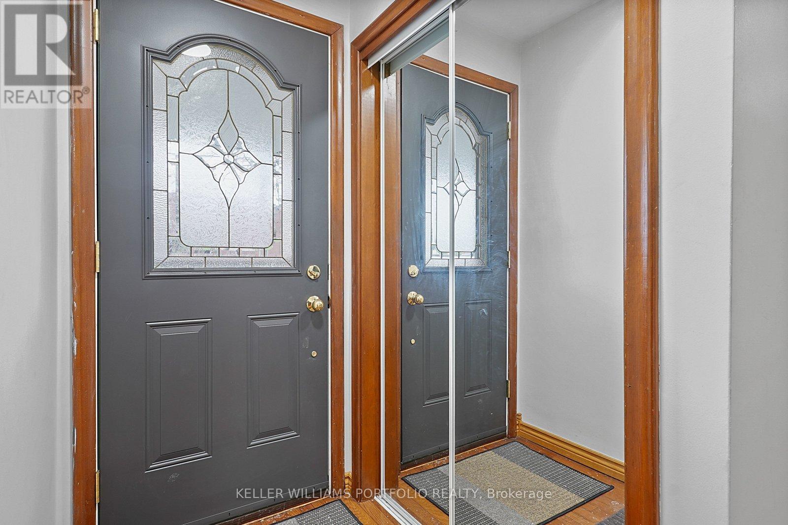 68 Athabasca Street, Oshawa, Ontario  L1H 7H6 - Photo 3 - E13029048