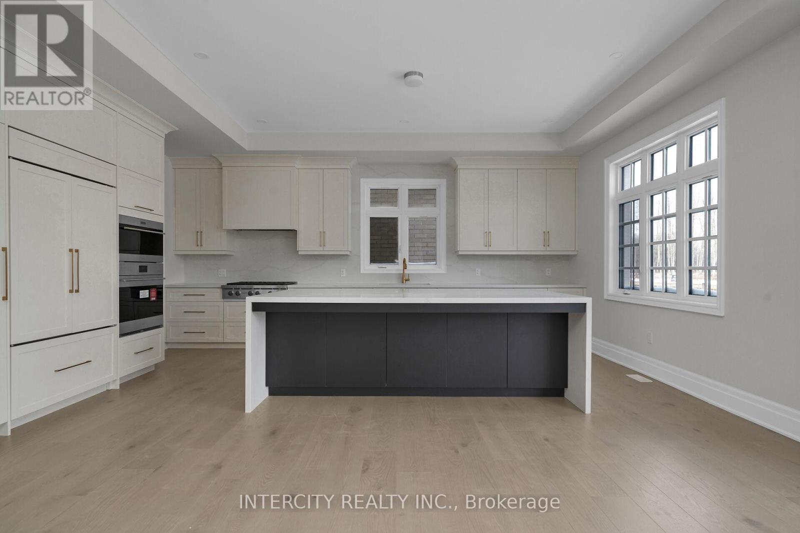 8 Heart Lake Circle, King, Ontario  L7B 0T1 - Photo 15 - N12759212