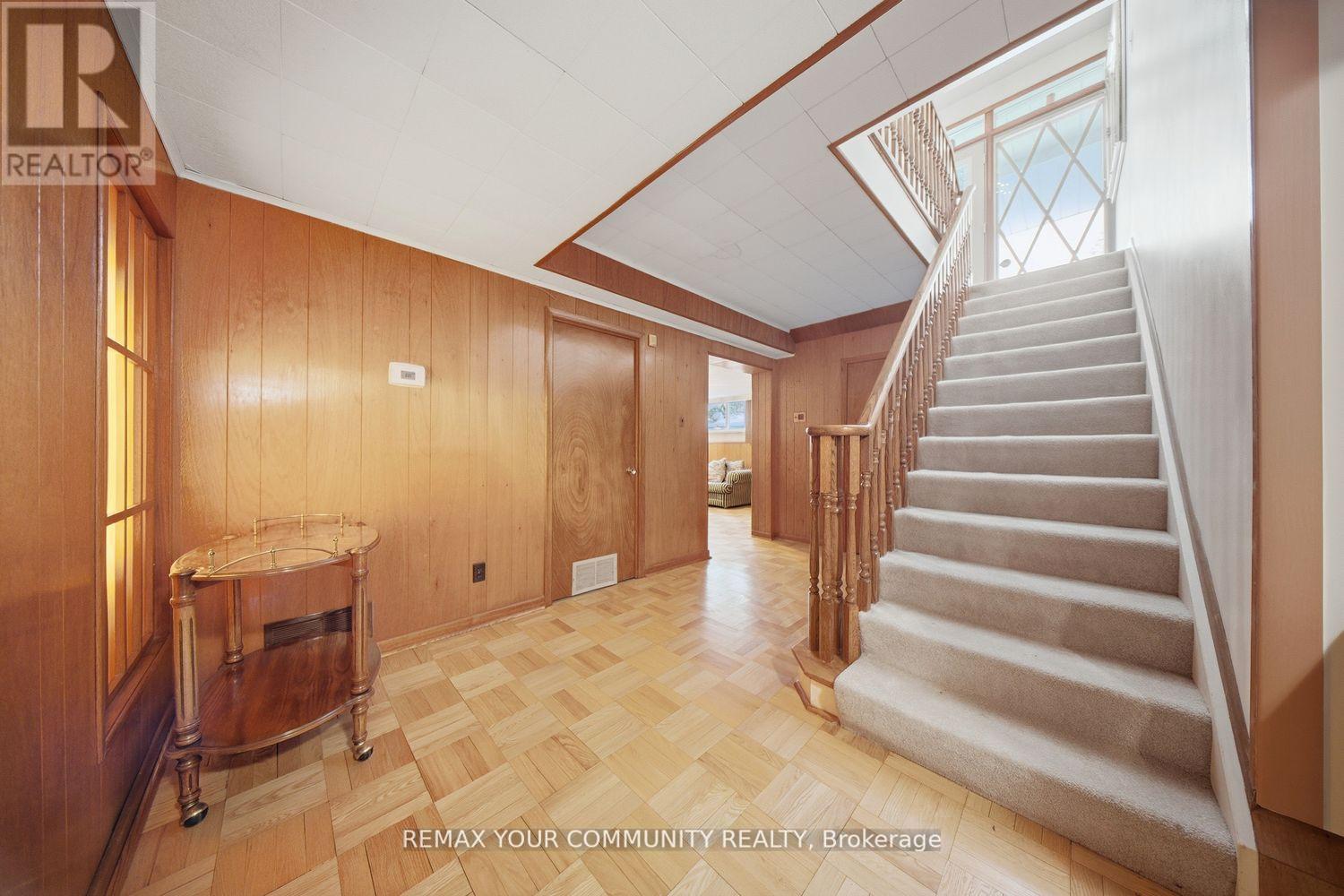 11 Grovetree Road, Toronto, Ontario  M9V 2Y1 - Photo 32 - W12709234