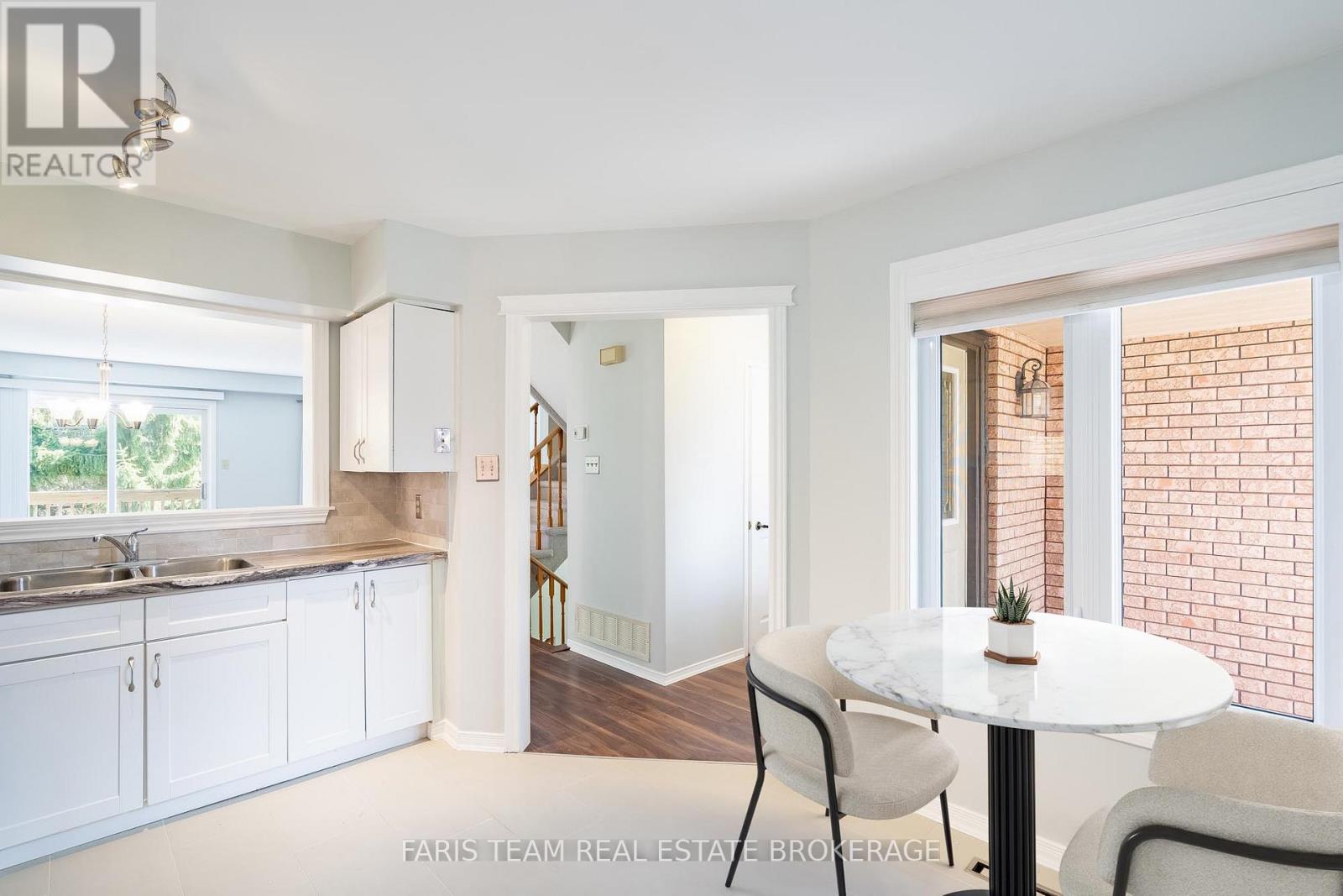 93 Riverview Road, New Tecumseth, Ontario  L9R 1S1 - Photo 7 - N13029012