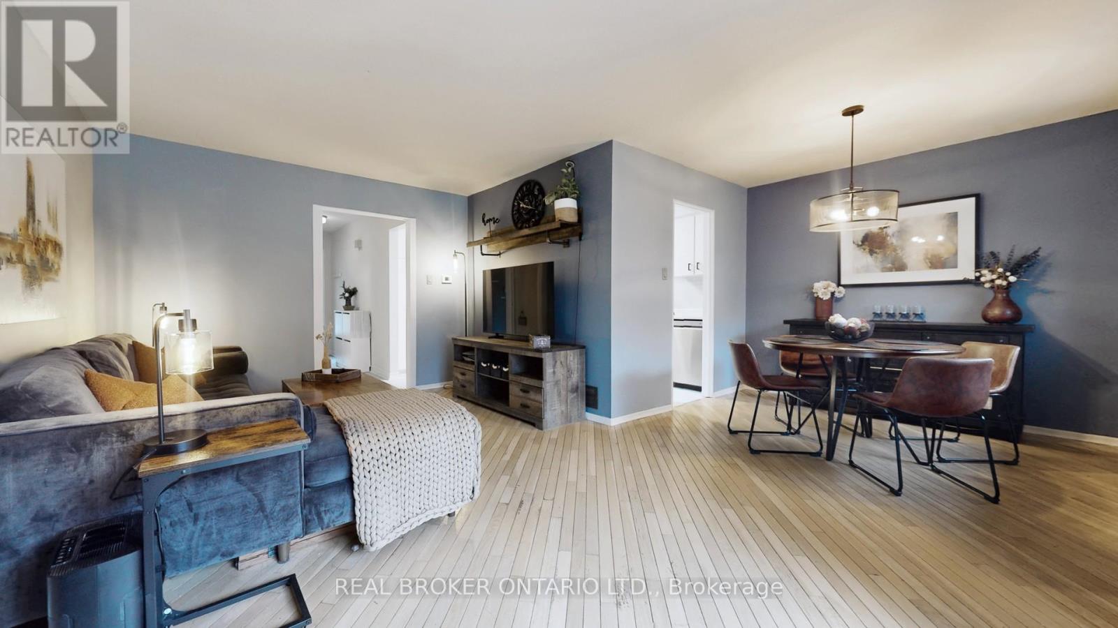 12 Woodglen Way, Markham, Ontario  L3R 3A8 - Photo 4 - N13029036