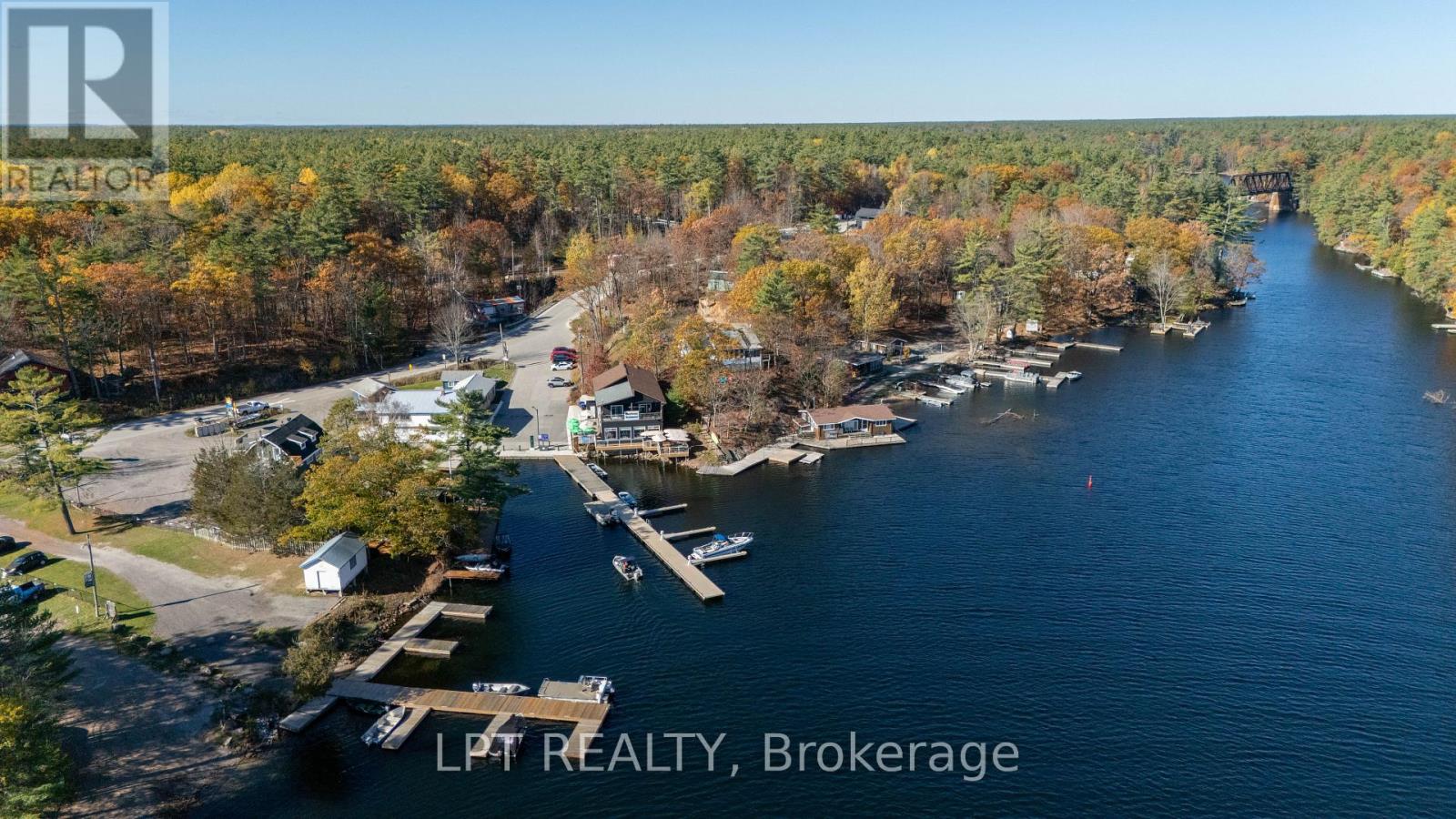 1726 Earl Haid Avenue, Severn (Coldwater), Ontario  L0K 1E0 - Photo 2 - S13028968