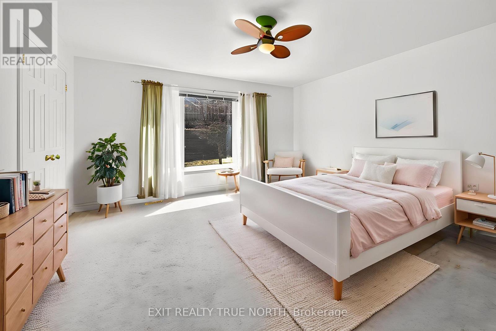 1021 Whitney Crescent, Midland, Ontario  L4R 5N3 - Photo 5 - S13029052