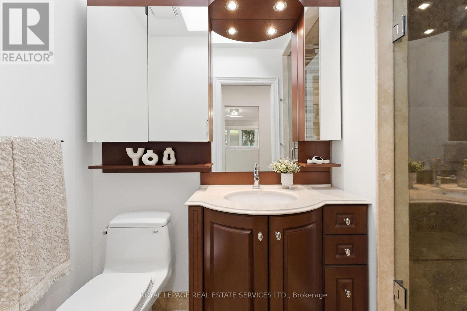 21 Princess Anne Crescent, Toronto, Ontario  M9A 2N9 - Photo 20 - W13028872