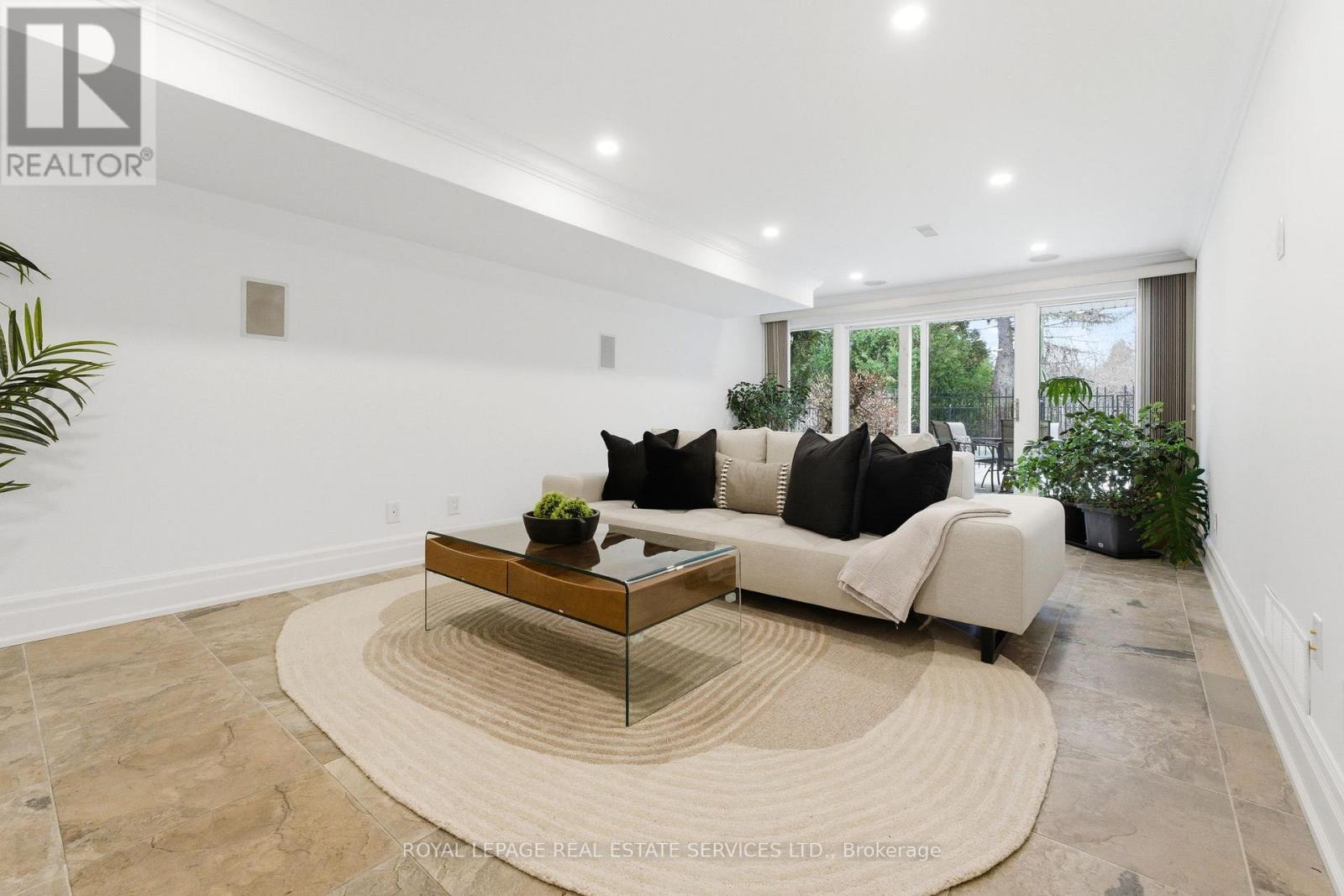 21 Princess Anne Crescent, Toronto, Ontario  M9A 2N9 - Photo 25 - W13028872