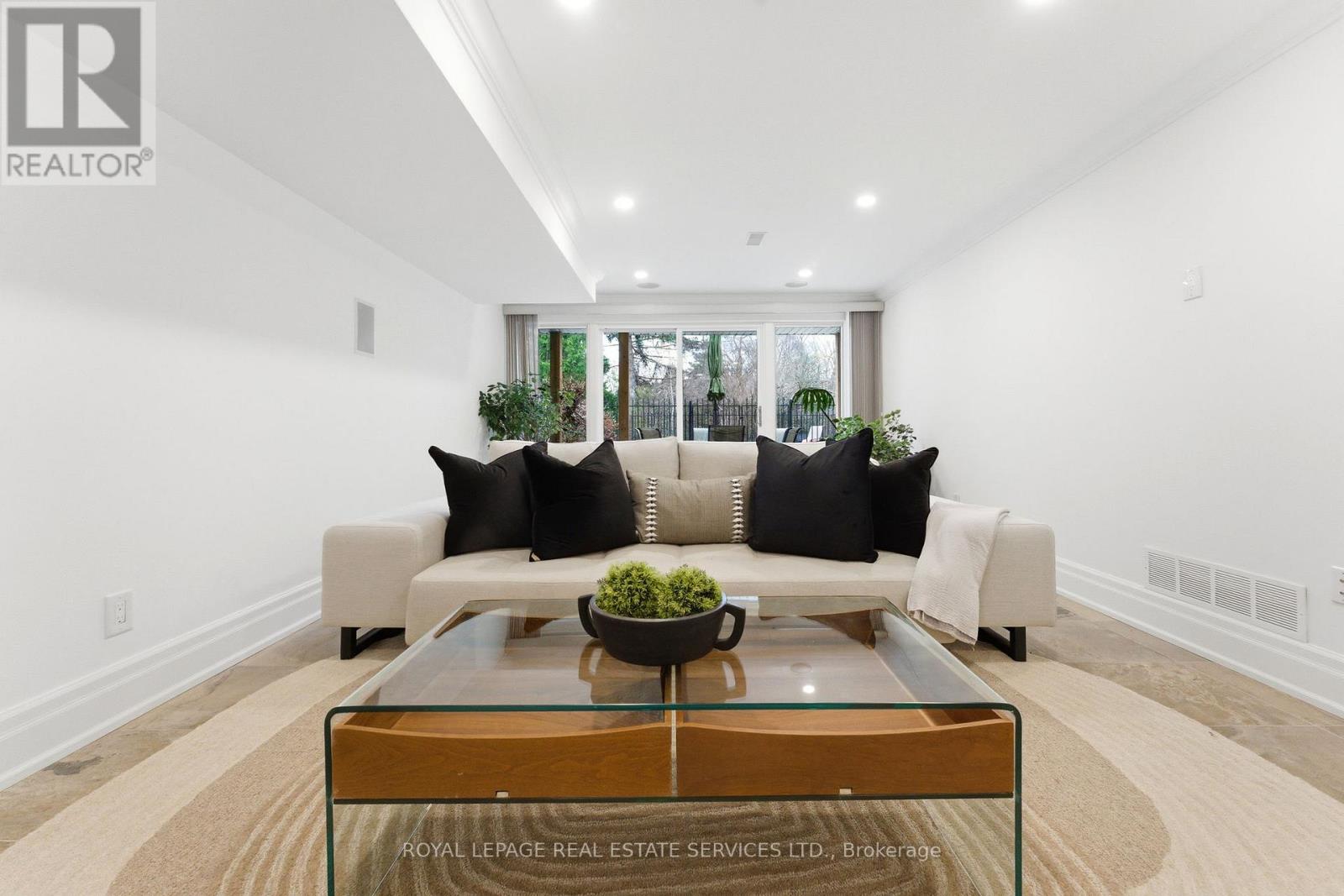 21 Princess Anne Crescent, Toronto, Ontario  M9A 2N9 - Photo 26 - W13028872