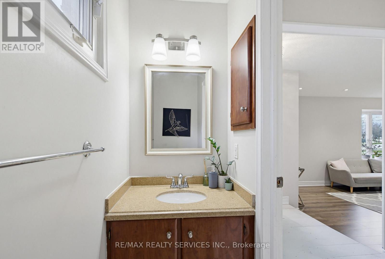 2545 Folkway Drive, Mississauga, Ontario  L5L 2J9 - Photo 11 - W13028878