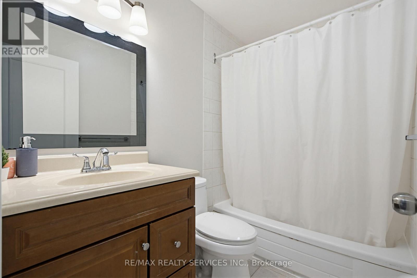 2545 Folkway Drive, Mississauga, Ontario  L5L 2J9 - Photo 35 - W13028878