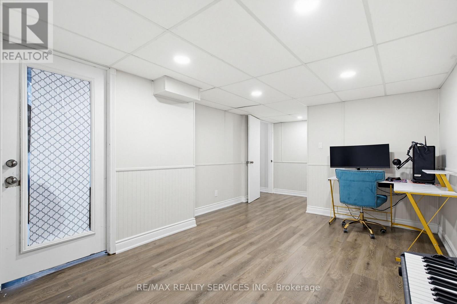 2545 Folkway Drive, Mississauga, Ontario  L5L 2J9 - Photo 38 - W13028878