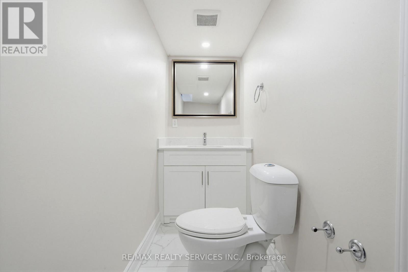 2545 Folkway Drive, Mississauga, Ontario  L5L 2J9 - Photo 42 - W13028878