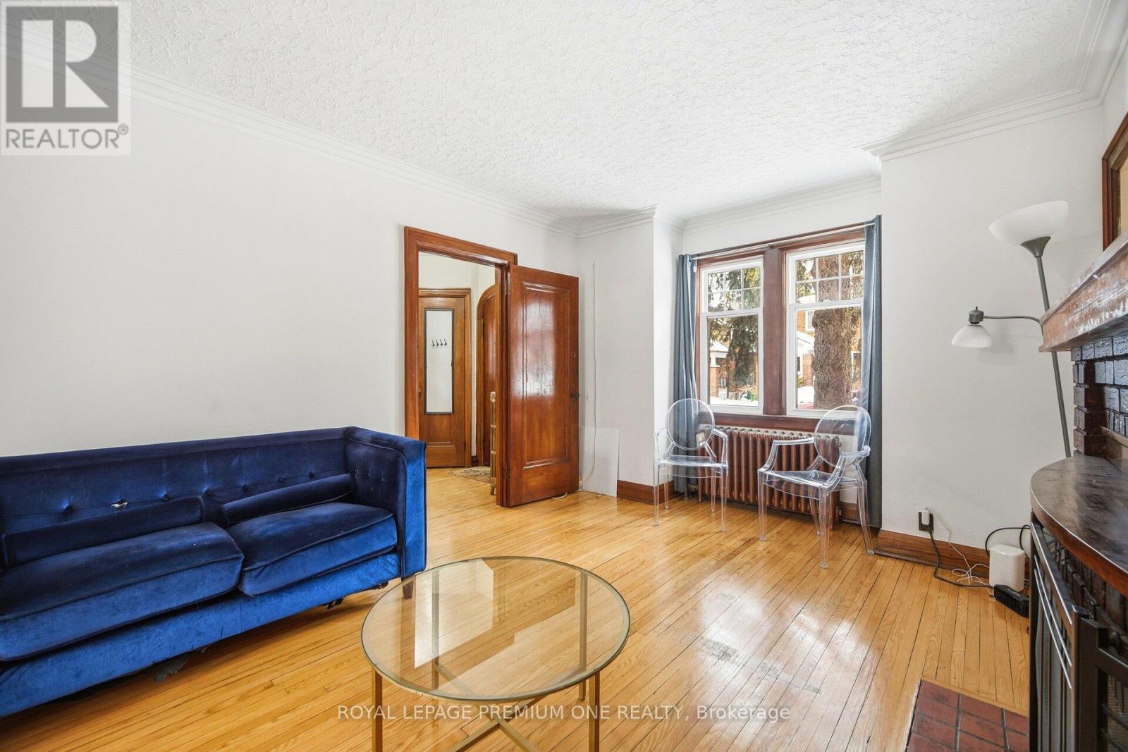 61 Methuen Avenue, Toronto, Ontario  M6S 1Z7 - Photo 10 - W13028902