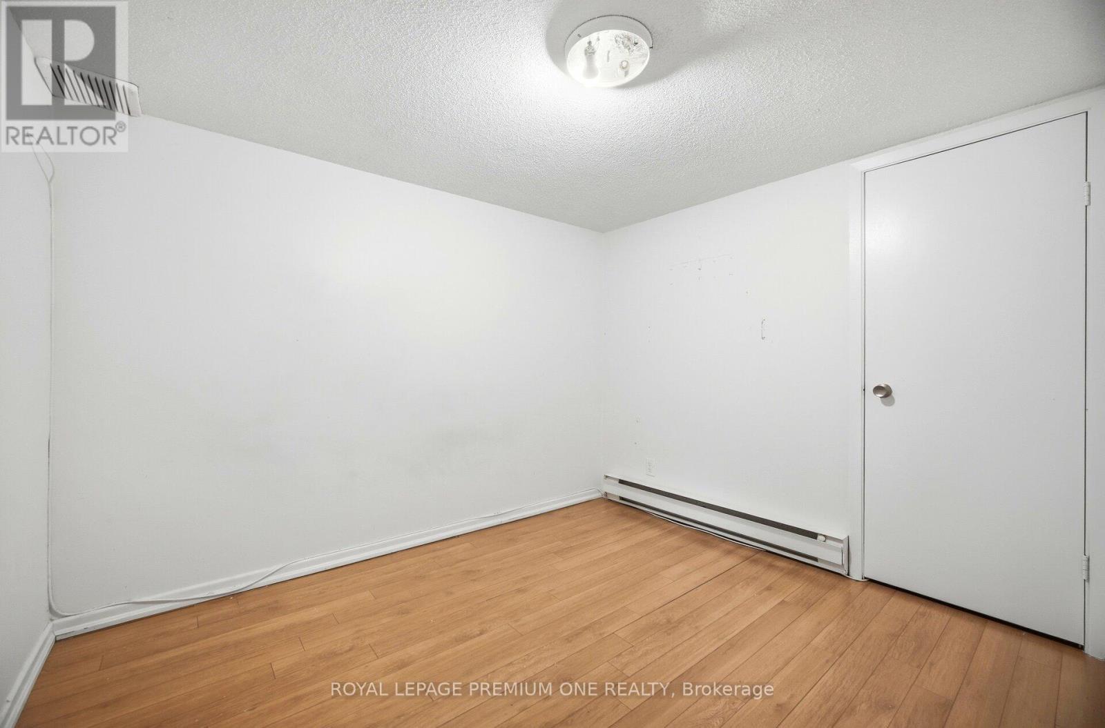 61 Methuen Avenue, Toronto, Ontario  M6S 1Z7 - Photo 20 - W13028902