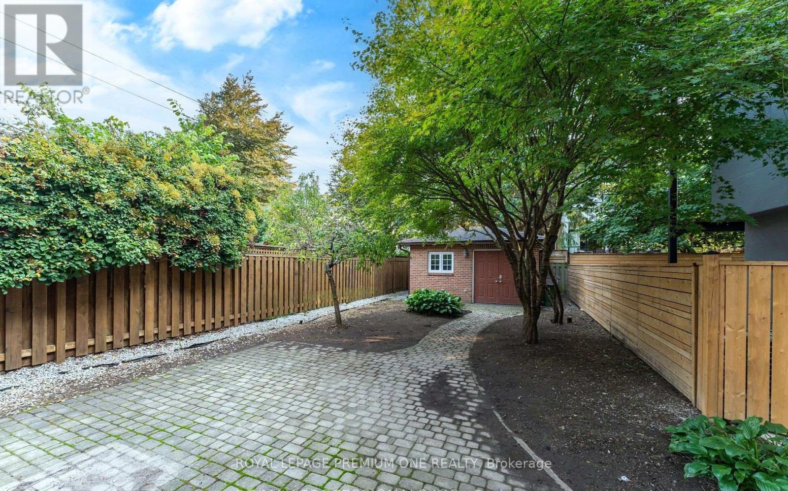 61 Methuen Avenue, Toronto, Ontario  M6S 1Z7 - Photo 27 - W13028902